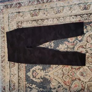 Lululemon Wunder Train High-Rise Crop 23" Size 8